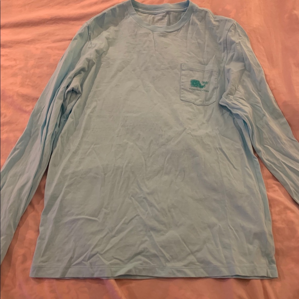 light blue vineyard vines long sleeve shirt